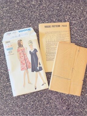 Vogue 1960s Vintage Maternity Dress Sewing Pattern - Uncut Factory Folded 7033